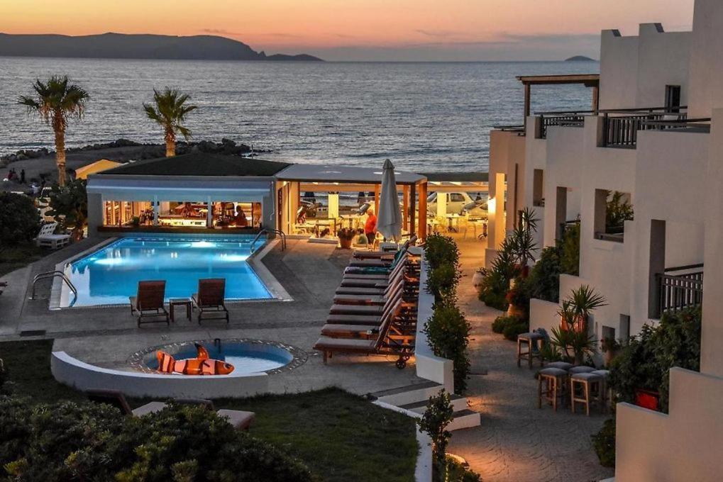 Yria Beach Hotel Kokkini Hani Exterior photo